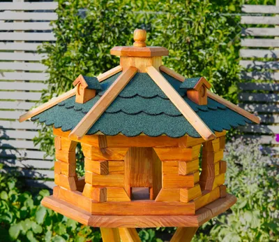 Produktbild von XXL Vogelhaus mit Bitumschindeln, behandelt Vogelhäuser