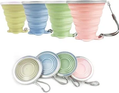 Immagine prodotto di Set da 2 bicchieri in silicone – Bicchieri in silicone senza BPA, lavabili a mano, nei colori marrone e giallo.