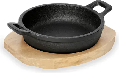 Produktbild von WAS Germany Servierpfanne mit Holzuntersetzer und zwei Seitengriffen Ø 16 cm Gusseisen