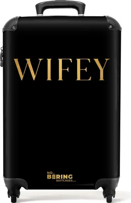 Obrázek produktu pro NoBoringSuitcases.com® Kufr Příruční zavazadlo Trolley Rolling suitcase Malý cestovní kufr na 4 kolečkách - Quotes - Wifey - Gold - Black - Woman - Cabin Size < 55x40x23 cm & 55x40x20 cm - Foto kufr - Cabin suitcase - Board luggagePříruční zavazadlo Kufr 55x35x20 cm, 36L,