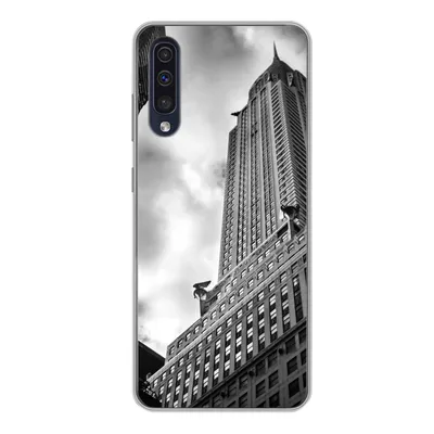 Produktbild von MuchoWow® Handyhülle Schutzhülle Hülle für Samsung Galaxy A50 Chrysler Building in New York von unten nach oben in Schwarz-Weiß Silikon Softcase Handy Hülle - Mobiltelefonhülle