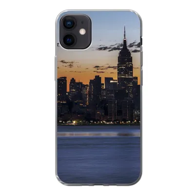 Produktbild von MuchoWow® Handyhülle Schutzhülle Hülle für iPhone 12 mini New York - Skyline - Amerika Silikon Softcase Handy Hülle - Bild