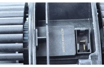 Produktbild von MAXGEAR AC730204 Gebläsemotor Innenraumgebläse für RENAULT Megane III Schrägheck (BZ0/1) Fluence (L3)