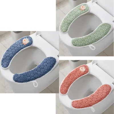 Produktbild von Set mit 3 Paar flauschigen Toilettensitzbezügen, dick/warm/rutschfest, waschbar.