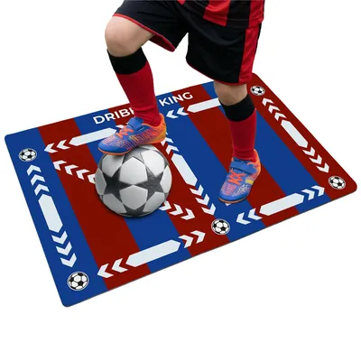 Produktbild von Fußball Trainingsmatte - 90x60 cm - Rot / Blau - Training Kinder - Rutschfeste Matte für Ballkontrolle - Kickmatte - Techniktrainer - Indoor & Outdoor
