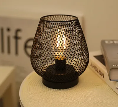 Produktbild von Nachttischlampen, LED Tischleuchte, Tischlampe aus Metall, Schreibtischlampe aus Mesh, Warmweißes Licht Dekotischlampe, Nachtlicht, Batterien