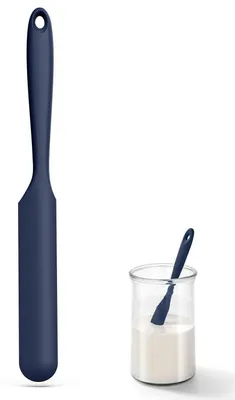 Productafbeelding van Siliconen spatel, hittebestendig tot 315°C. Donkerblau, met een smalle handgreep, geschikt voor kleine containers