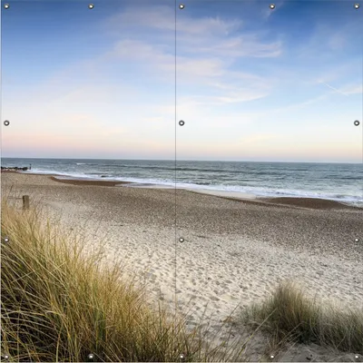 Produktbild von Wallario Outdoor-Poster für Garten oder Balkon, Motiv Strandspaziergang im Urlaub an der Ostsee, in ca. 180 x 180 cm