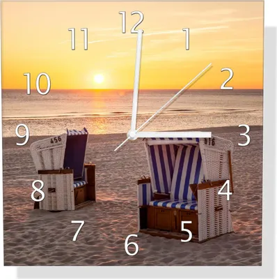 Produktbild von Wallario Design Wanduhr Strandkörbe im Sonnenuntergang aus Echtglas, Größe 30 x 30 cm