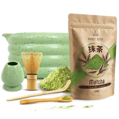 Produktbild von Mary Rose - Matcha Tee Set Pulver 100g - Grüne Keramik Matchawan Schale Midori 470ml - Chasen Besen, Kusenaoshi Halter - Bambus