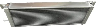 Productafbeelding van Intercooler, constructie van T-6061 aluminium, kernafmetingen 533 x 168 x 56 mm, totale afmetingen 702 x 186 x 75 mm, wateraansluiting 19 mm, universele compatibiliteit