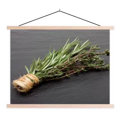 Produktbild von MuchoWow® Textilposter Thymian - Kräuter - Grün - Tisch - Küche - Stein 120x90 cm mit holzfarbenen Rahmen - Magnetisch