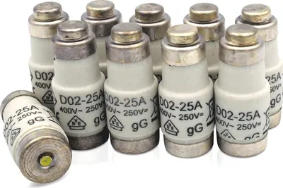 Produktbild von 10er Pack Sicherungen Neozed D02 E18 25A gelb