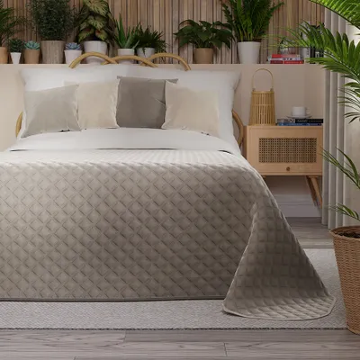 Produktbild von VELVI Tagesdecke 220x240cm - grau-beige Eleganz mit geometrischem Muster
