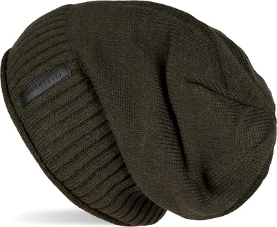 Produktbild von styleBREAKER Uni Beanie Mütze mit Fleece Innenfutter und Label | Warme Winter Strickmütze aus Feinstrick | Elastische Longbeanie für Damen und Herren