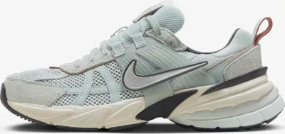 Produktbild von Nike V2K Run "Light Pumic Black Chrome" Sneaker, Größe: 36