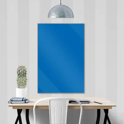Produktbild von banjado Magnettafel aus Glas, beschreibbar, 50x75cm groß, ESG Sicherheitsglas mit Motiv Signalblau [MTGH2-0020]