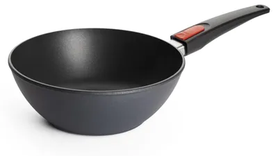 Immagine prodotto di Woll Diamond Lite wok e padella in ghisa: manico rimovibile, Ø 24 cm, altezza 9 cm, tutti i tipi di piano cottura, induzione compresa