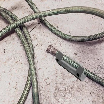 Immagine prodotto di Porta-rastrello da giardino - Set da 2 - Supporto da parete in PVC per avvolgitore per tubi da giardino