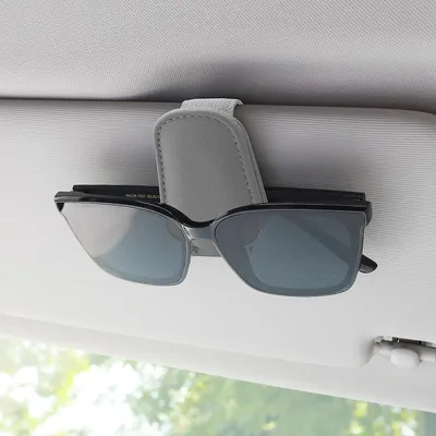 Productafbeelding van Zonnebrilhouder voor auto, bevestiging aan de zonneklep, magnetische lederen houder, universeel accessoire voor auto's, magnetisch