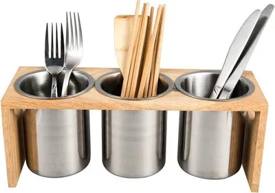 Productafbeelding van Unyqoos® Bestekhouder – een ruimtebesparende bestekhouder met een houten basis en SUS304 roestvrij staal, in een natuurlijke houtkleur met een metalen afwerking