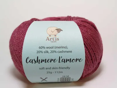 Image de Cashmere « L'amore » Art'is Yarn : 20 % cachemire, 20 % soie, 60 % mérinos (34 rouge bordeaux clair)