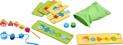 Productafbeelding van Threading game caterpillar - 4 double sided task cards and 10 wooden pieces - Game idea for 2 children