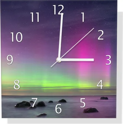 Produktbild von Wallario Design Wanduhr Lichter über stillem Meer aus Echtglas, Größe 30 x 30 cm