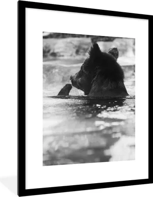 Produktbild von MuchoWow® MuchoWow® Gerahmtes Poster Bär - Eiscreme - Wasser 60x80 cm - Poster mit zchwarzem Bilderrahmen - Wohnzimmer - Dekorationen - Prämie