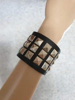 Produktbild von K83250062 schwarz Damen Herren Nieten Armband Punk