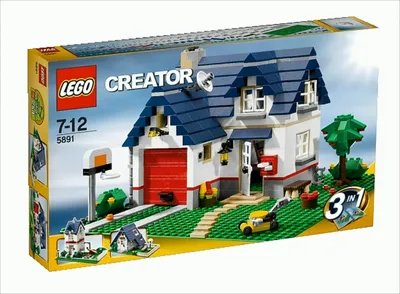 The image shows the retail packaging of a LEGO Creator house with garage set.