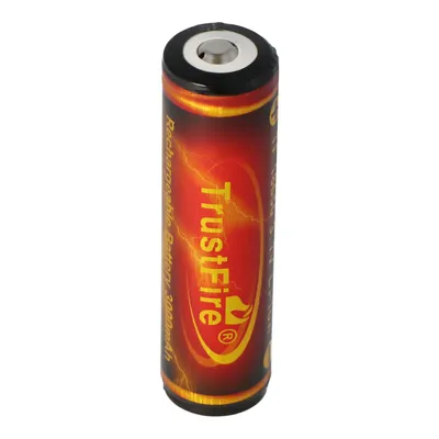 Zdjęcie produktu dla Akumulator litowo-jonowy Trustfire 18650 3000 mAh 3,7 V z zabezpieczeniem Wymiary 69,8 x 18,4 mm Płomień