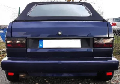 Image de Feux arrière gauche et droit, rouge et noir, pour VW Golf 1 / Golf 1 Cabriolet