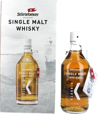 A box and a bottle of Störtebeker Single Malt Whisky.