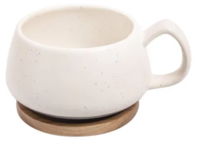 Produktbild von Cremefarbener Becher mit Untertasse, Keramik