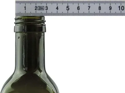 Produktbild von Famanu Glasflasche 250 ml mit goldfarbener Verschluss - Essigflasche mit Trichter Ø 7 cm
