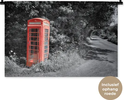 Produktbild von MuchoWow® Wandteppich Wandbehang Schwarz-Weiß-Foto einer roten und britischen Telefonzelle im Vereinigten Königreich 90x60 cm Tapisserie Dekoration Wandtuch - Wandskulpturen - Bildteppich