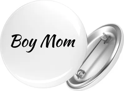 Produktbild von Huuraa Button Boy Mom Schriftzug 59mm rund mit Sicherheitsnadel Ansteckbutton Geschenkidee