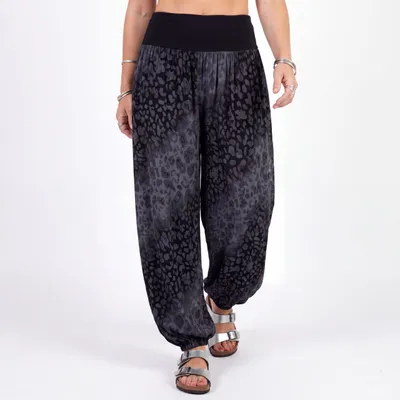 Produktbild von Haremshose Damen Sommerhose Gr. 36-44 luftige Leo Look Flatterhose weites Bein