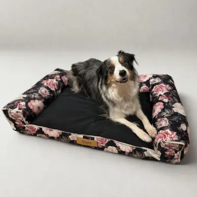 Image de Lit pour chien Dogeste 118x78 cm taille XXL – noir avec motif roses