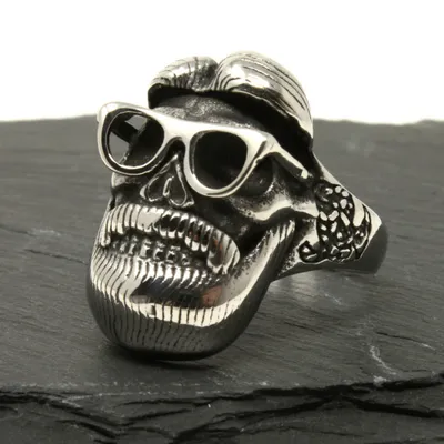 Produktbild von Ring Silber aus Edelstahl - BEARDED SKULL 60