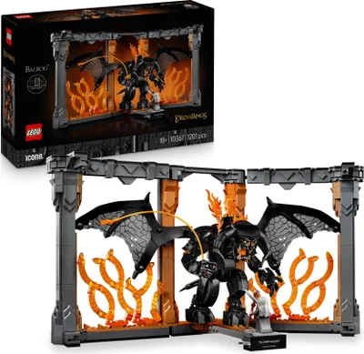 Produktbild von LEGO Icons Der Herr der Ringe: Balrog Bücherstütze – Spielzeug für Erwachsene zum Ausstellen – Modell mit Gandalf dem Grauen als Minifigur und Balrog-Figur – Sammlergeschenk – 10367