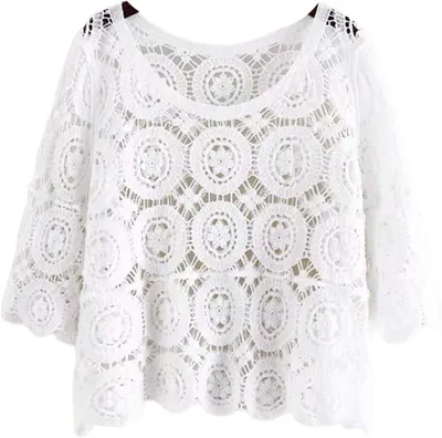 Productafbeelding van Damen zomerse T-shirt met 3/4 mouwen, gebreid met een bloemenmotief. Ideaal als top of pulloversover. Geschikt voor het strand