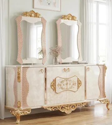 Image de Élégant buffet avec miroir, de style classique