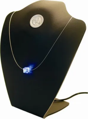Produktbild von Collier LED Kristall Cube Weiß Crystal mit Swarovski® Elements