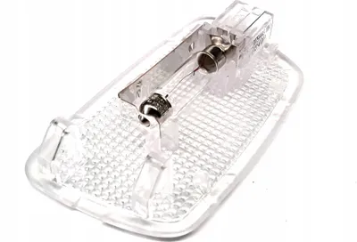 Zdjęcie produktu dla VOLVO XC60 XC70 XC90 Oświetlenie wnętrza OE 30754443