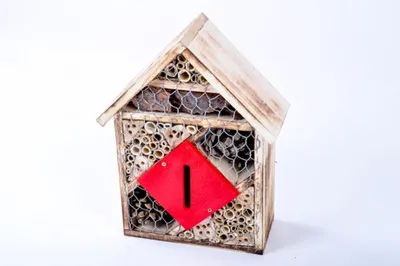 Produktbild von Bienenhotel ca. 31x24x10 cm