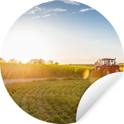 Produktbild von MuchoWow® Runde Wandtattoo - Wandsticker Tapete Aufkleber Traktor - Gras - Sonnenuntergang Ø 80 cm Selbstklebend und Repositionierbar - Wandaufkleber - Kreis - Mauerkreis - Wand Bilder - Wandsticker - Wohnzimmer Dekoration - Dekoration für die Wände - Aluminium - Babyzimmer
