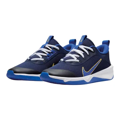 Produktbild von Nike Omni Multi-Court Indoorschuhe Kinder