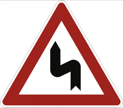 Produktbild von Verkehrsschild VZ105-10, Doppelkurve (zunächst links), Alu, RA1, 630 mm SL